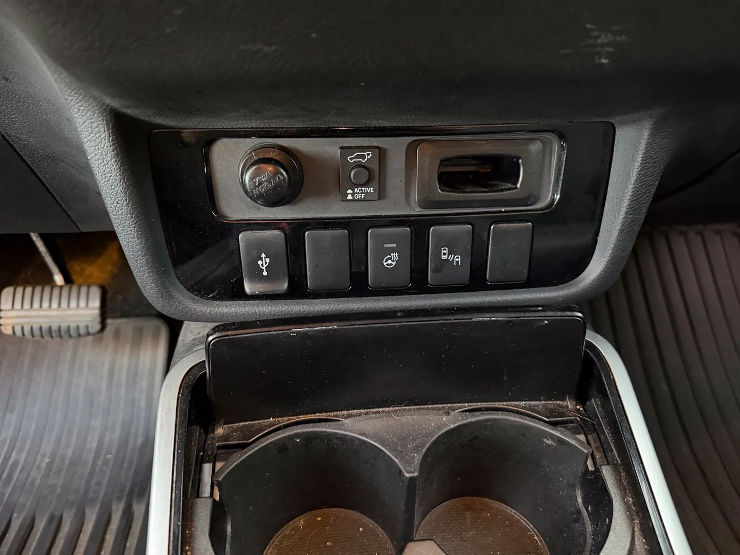 Mitsubishi Outlander photo 11