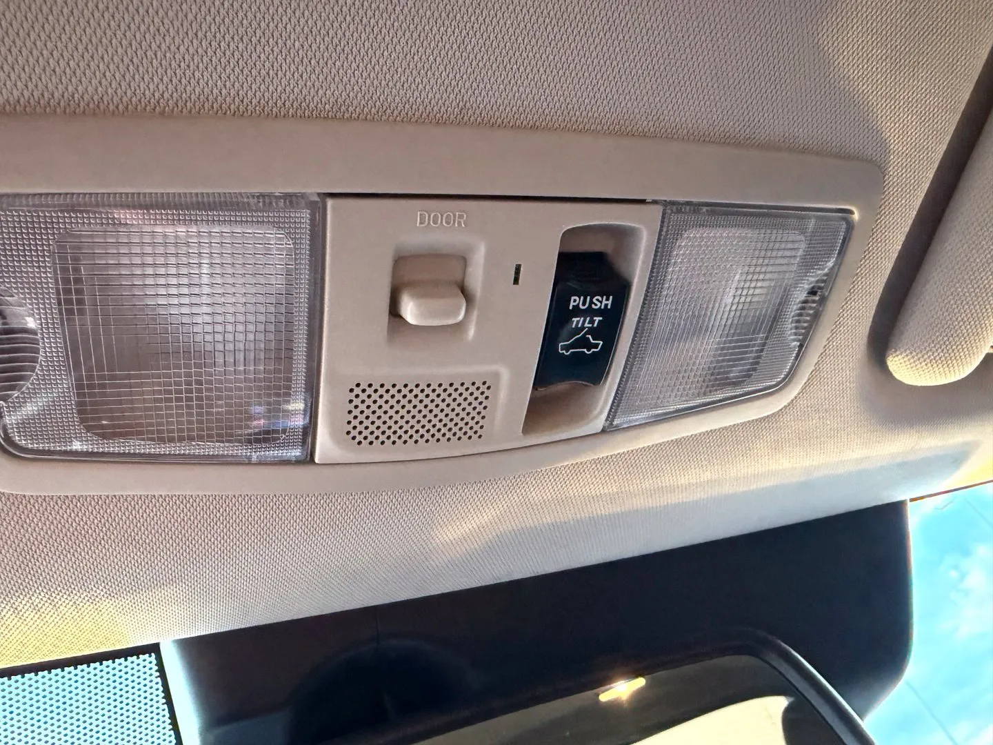Mitsubishi Outlander photo 13