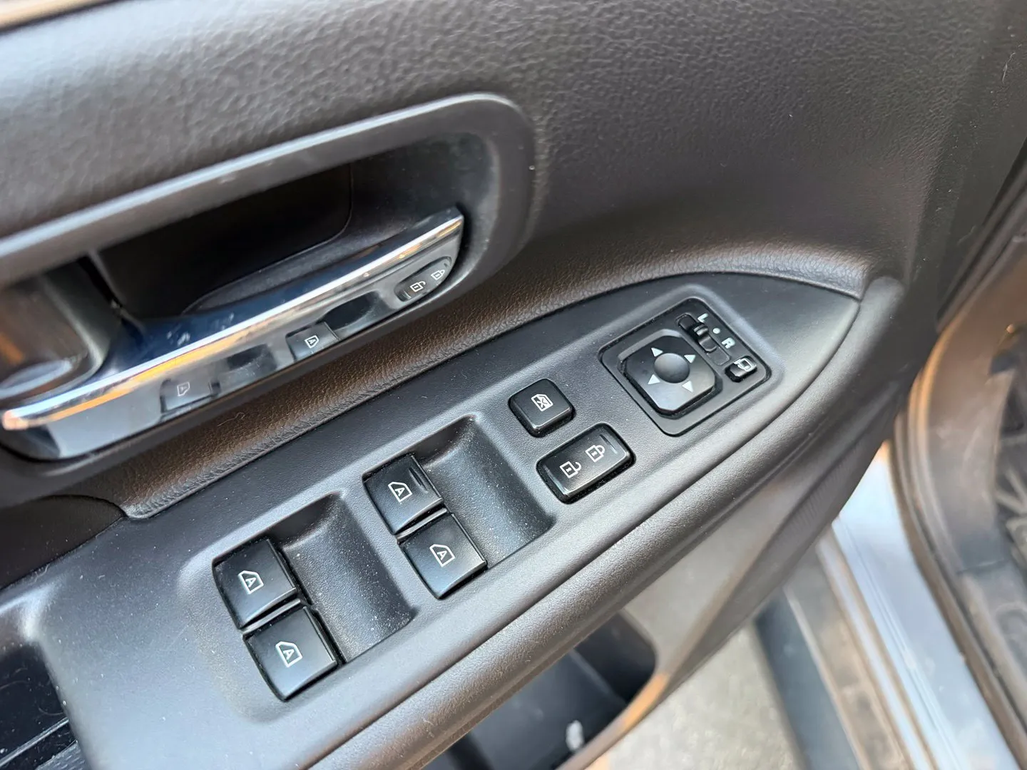 Mitsubishi Outlander photo 15