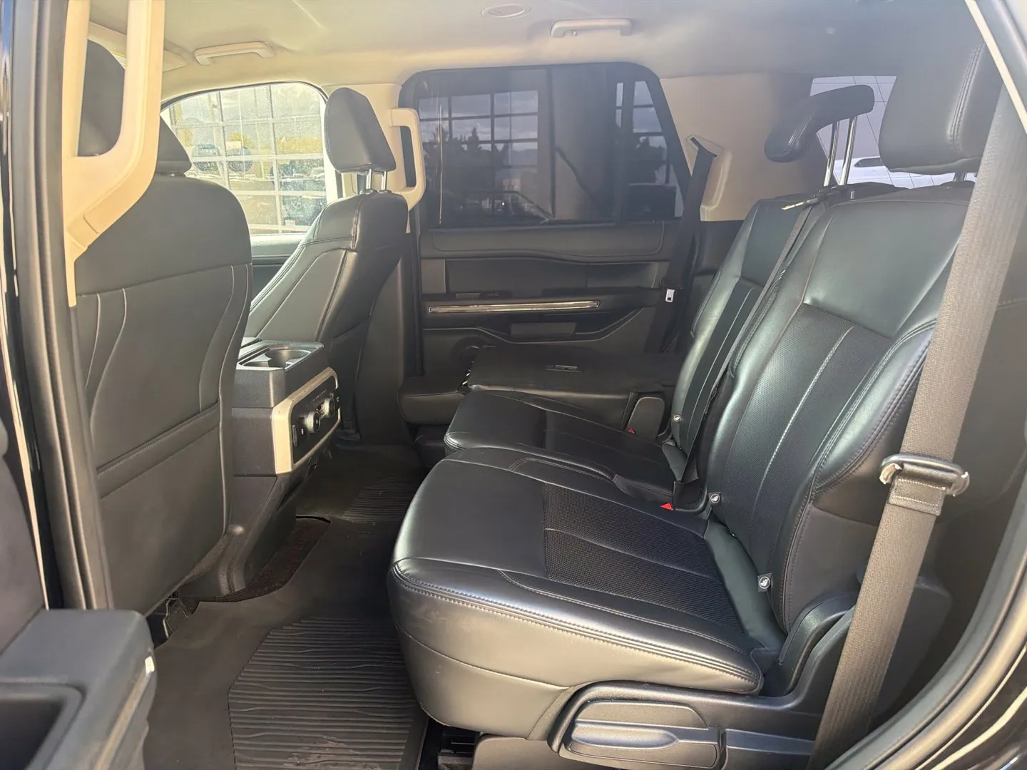 Ford Expedition photo 7