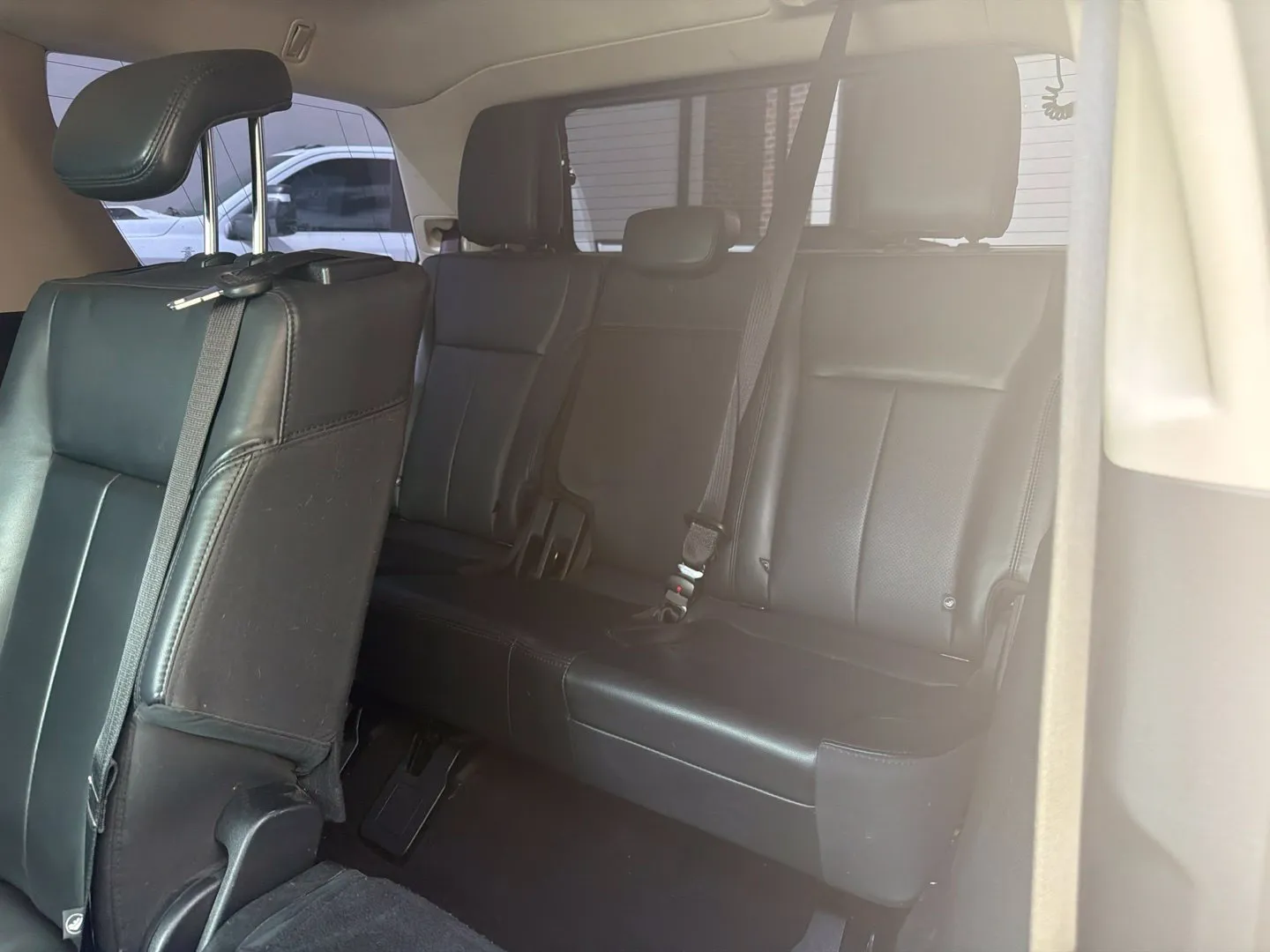 Ford Expedition photo 8