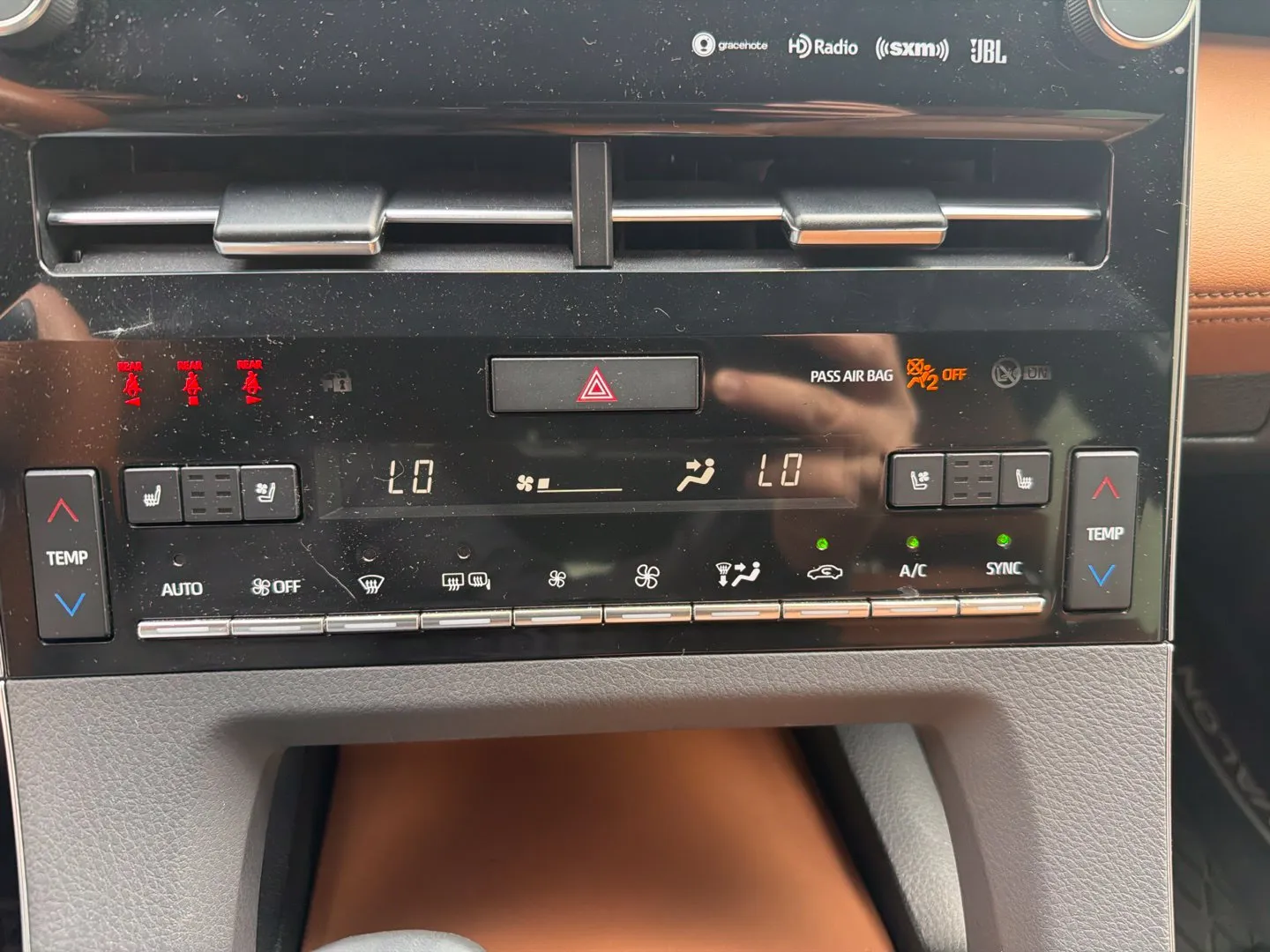 Toyota Avalon photo 10