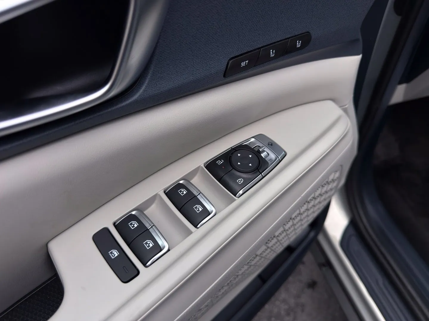 Kia Carnival photo 24