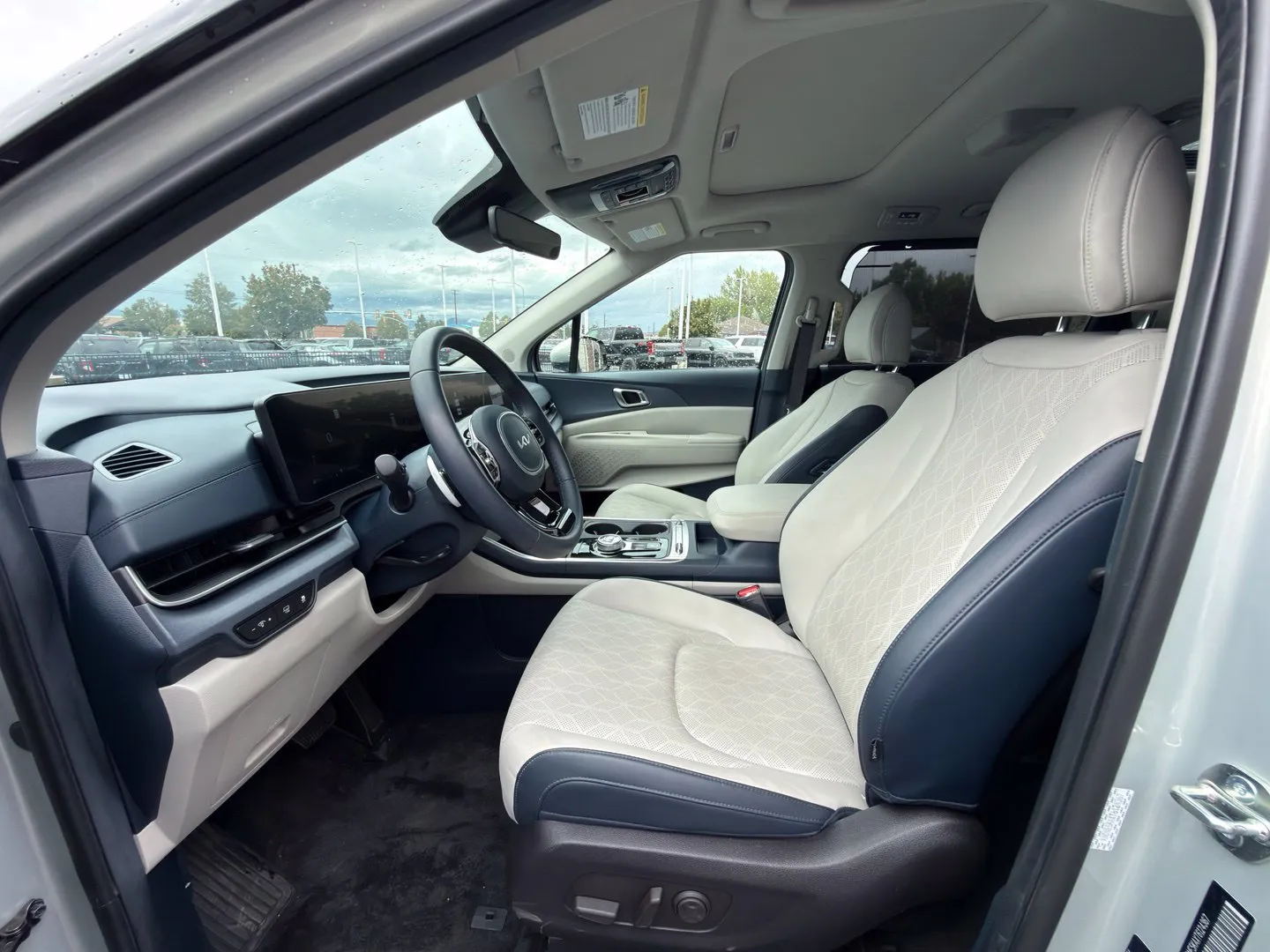 Kia Carnival photo 11