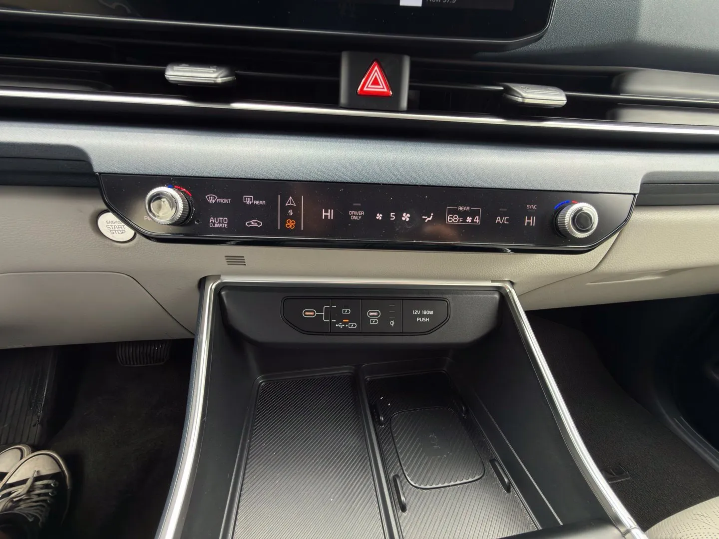 Kia Carnival photo 20