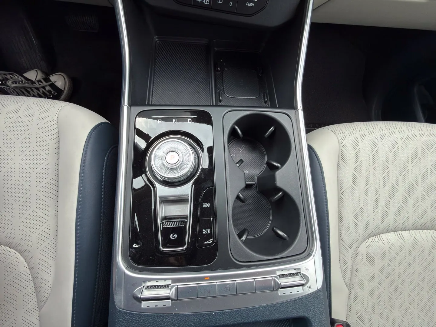 Kia Carnival photo 21
