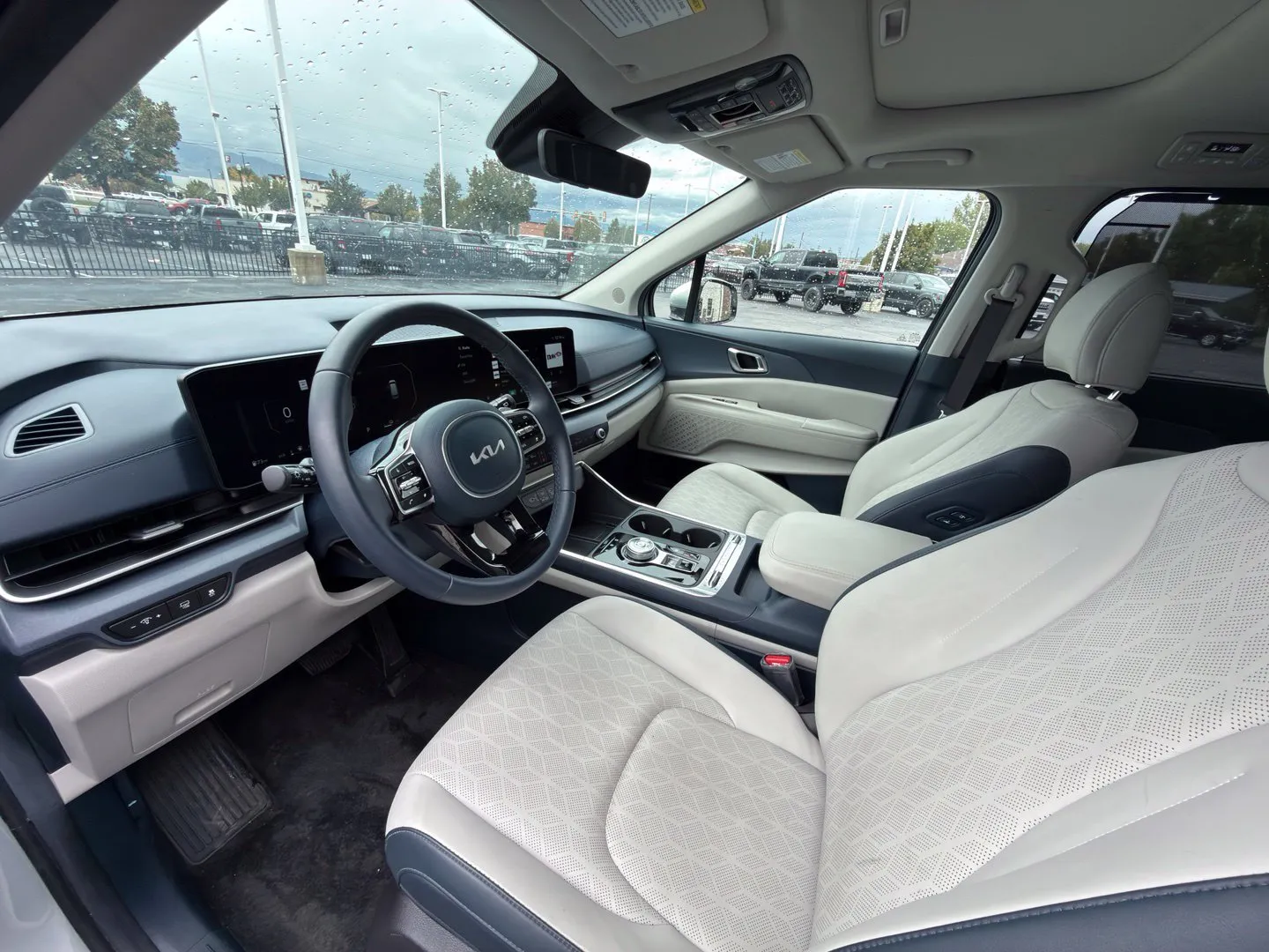 Kia Carnival photo 12