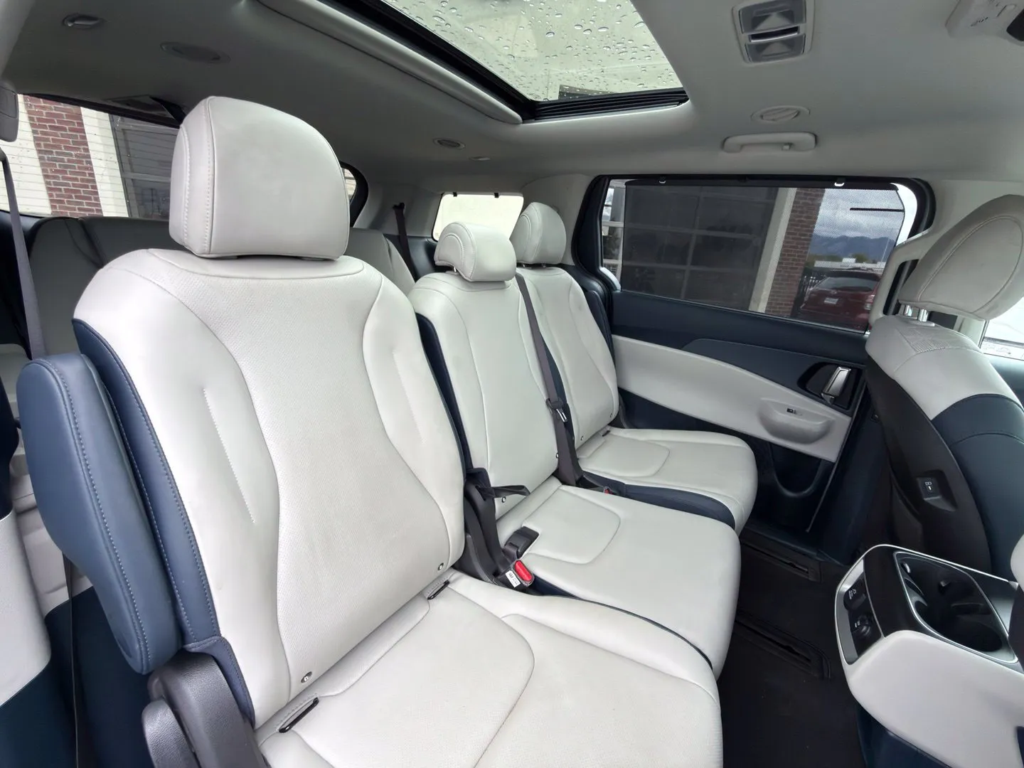 Kia Carnival photo 43