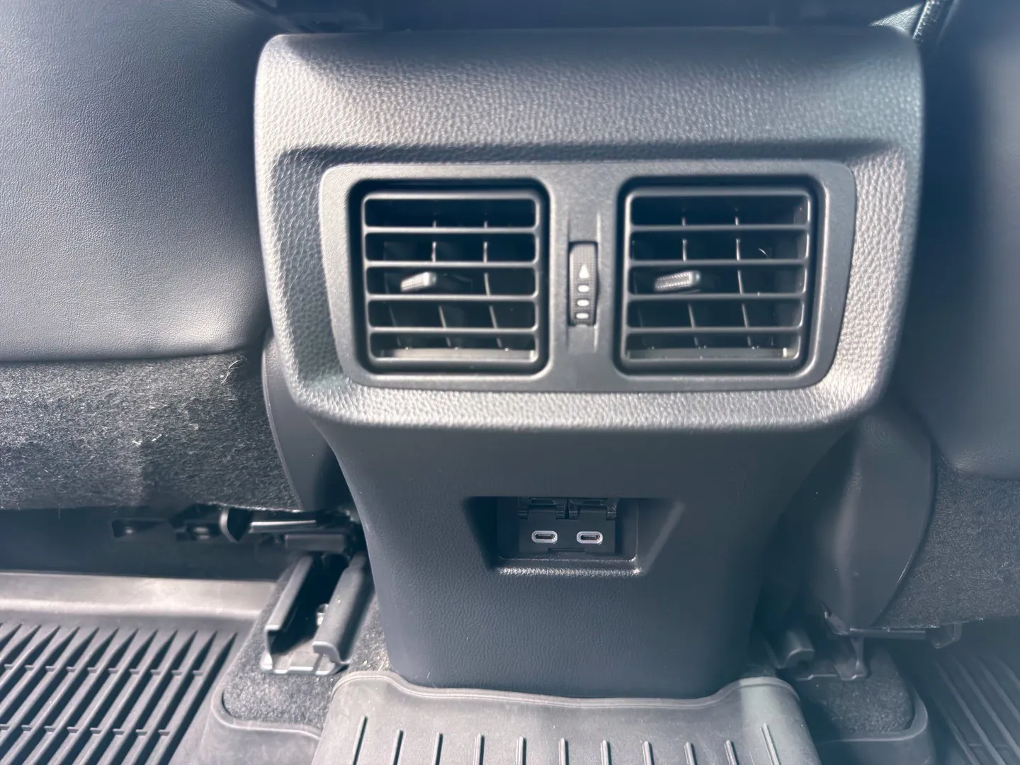 Toyota Venza photo 32