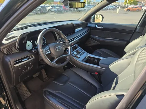 More photos of 2024 Hyundai Palisade Calligraphy at NeXgen Motors, UT
