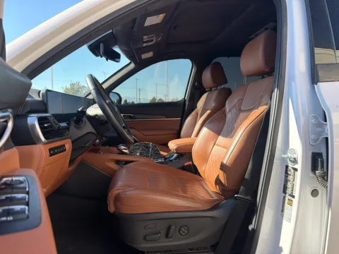 More photos of 2024 Kia Telluride SX-Prestige X-Pro at NeXgen Motors, UT