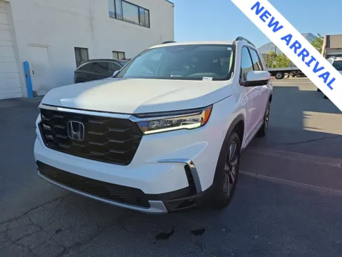 More photos of 2025 Honda Pilot Touring at NeXgen Motors, UT
