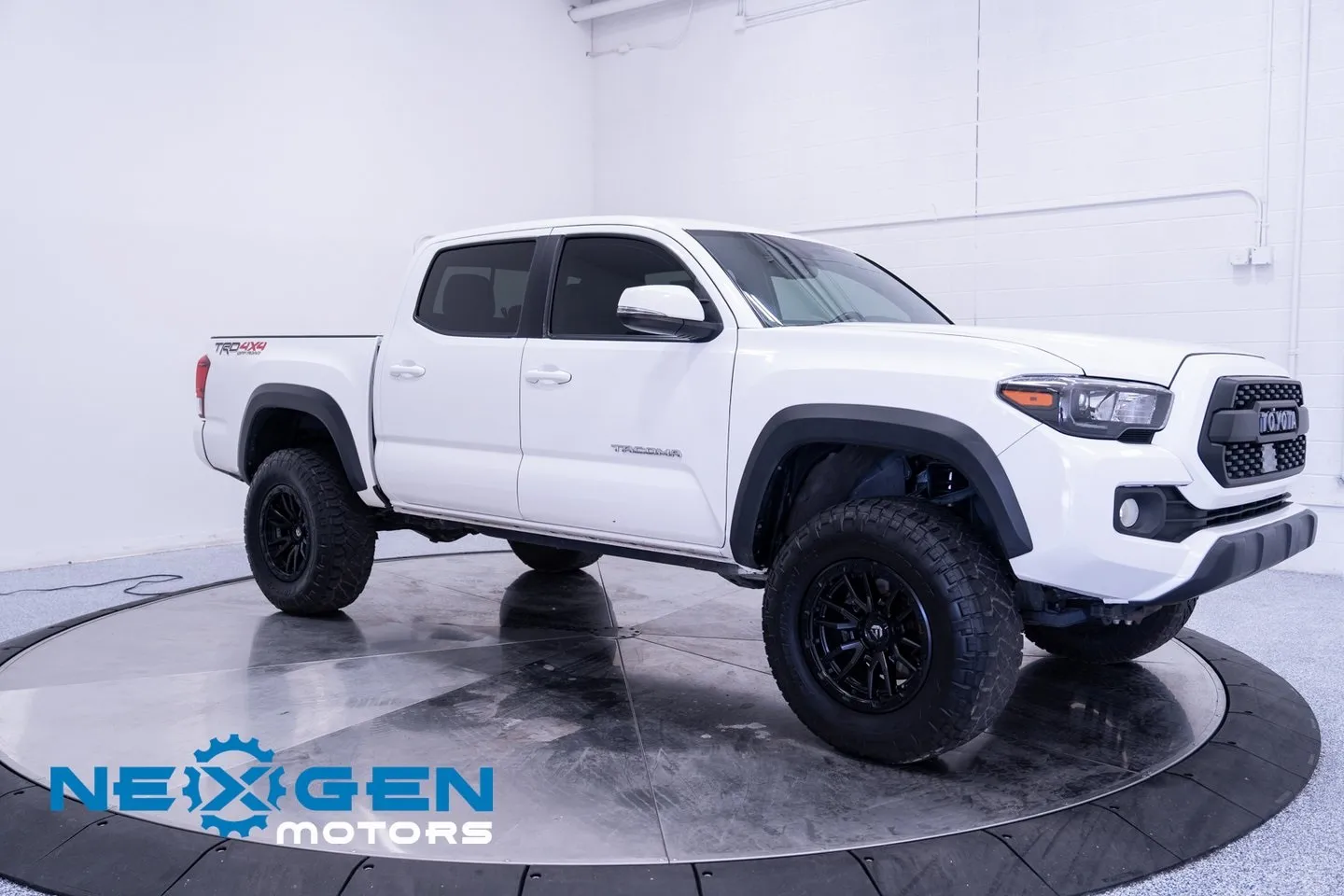 White 2018 Toyota Tacoma TRD Off-Road for sale in Orem, UT
