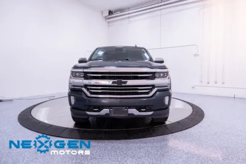 More photos of 2018 Chevrolet Silverado 1500 High Country at NeXgen Motors, UT