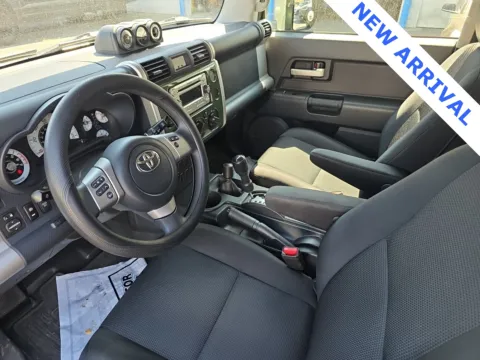 More photos of 2014 Toyota FJ Cruiser at NeXgen Motors, UT