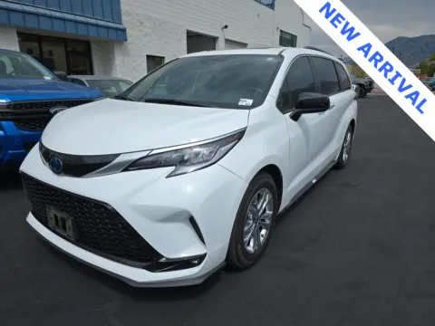 More photos of 2021 Toyota Sienna Limited at NeXgen Motors, UT