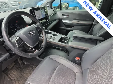 More photos of 2021 Toyota Sienna Limited at NeXgen Motors, UT