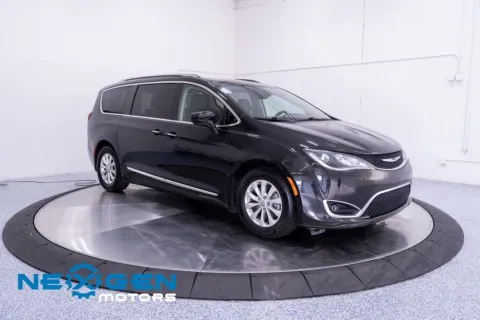 Photos of 2019 Chrysler Pacifica Touring L for sale in Orem, UT at NeXgen Motors