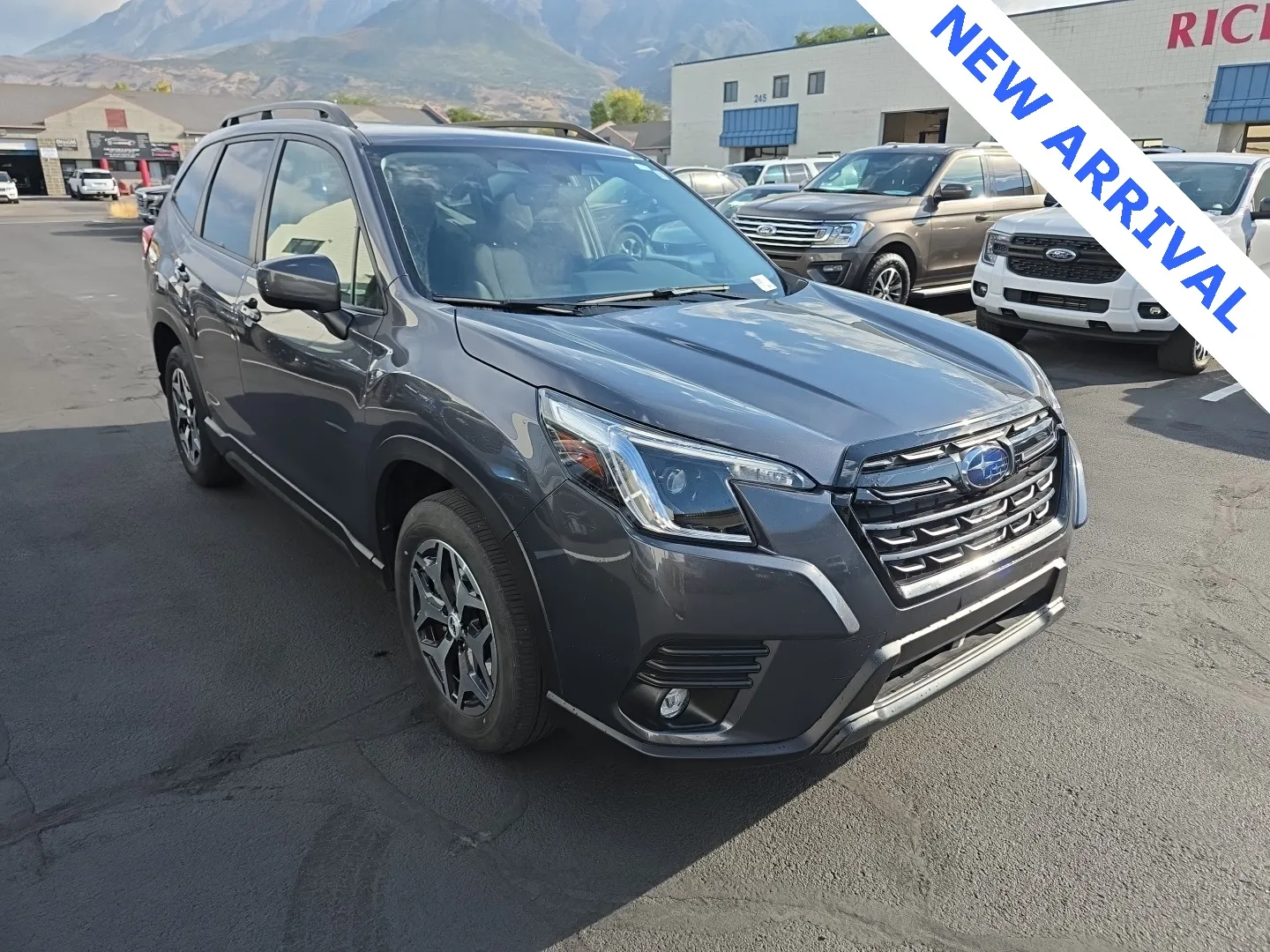 2024 Subaru Forester Premium