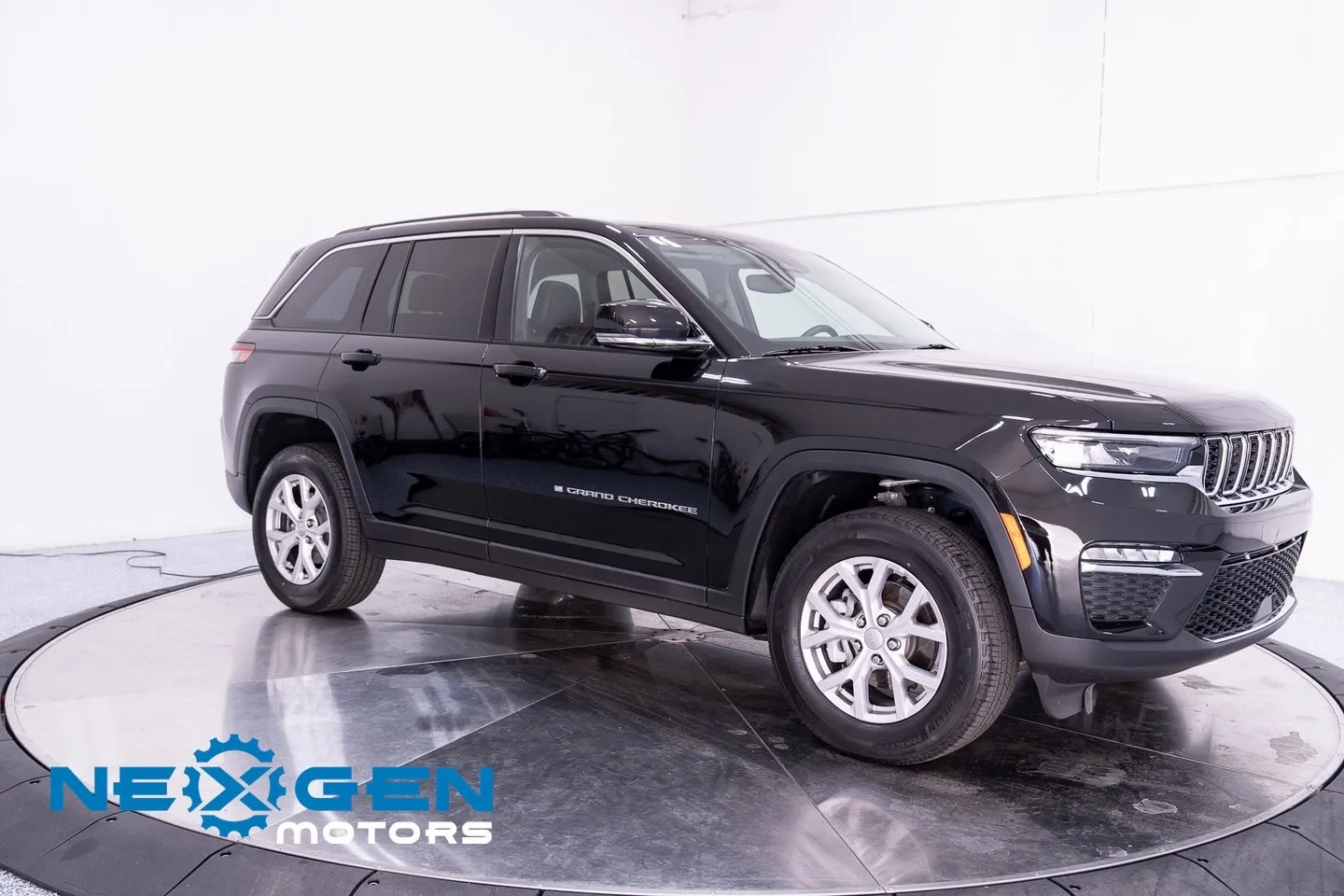 2022 Jeep Grand Cherokee Limited's photo