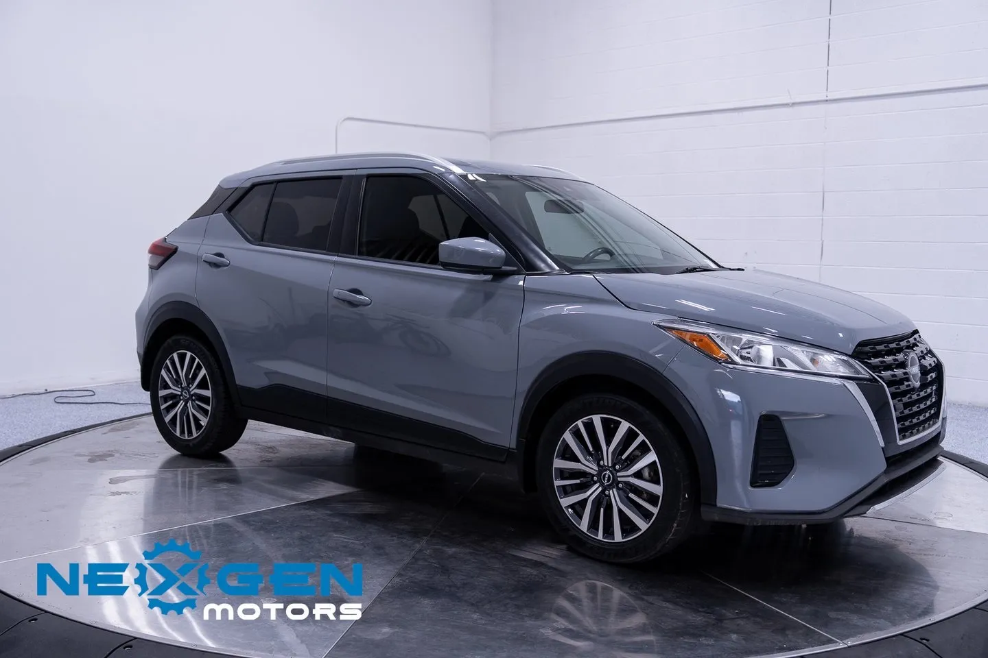 2022 Nissan Kicks SV