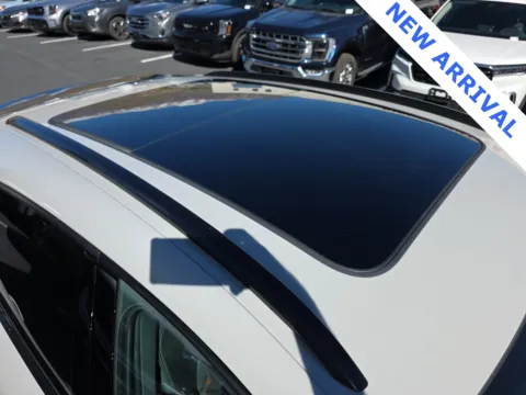 Photos of 2024 Porsche Macan T for sale in Orem, UT at NeXgen Motors
