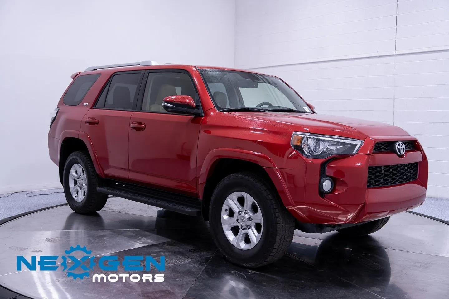 2018 Toyota 4Runner SR5 Premium's photo