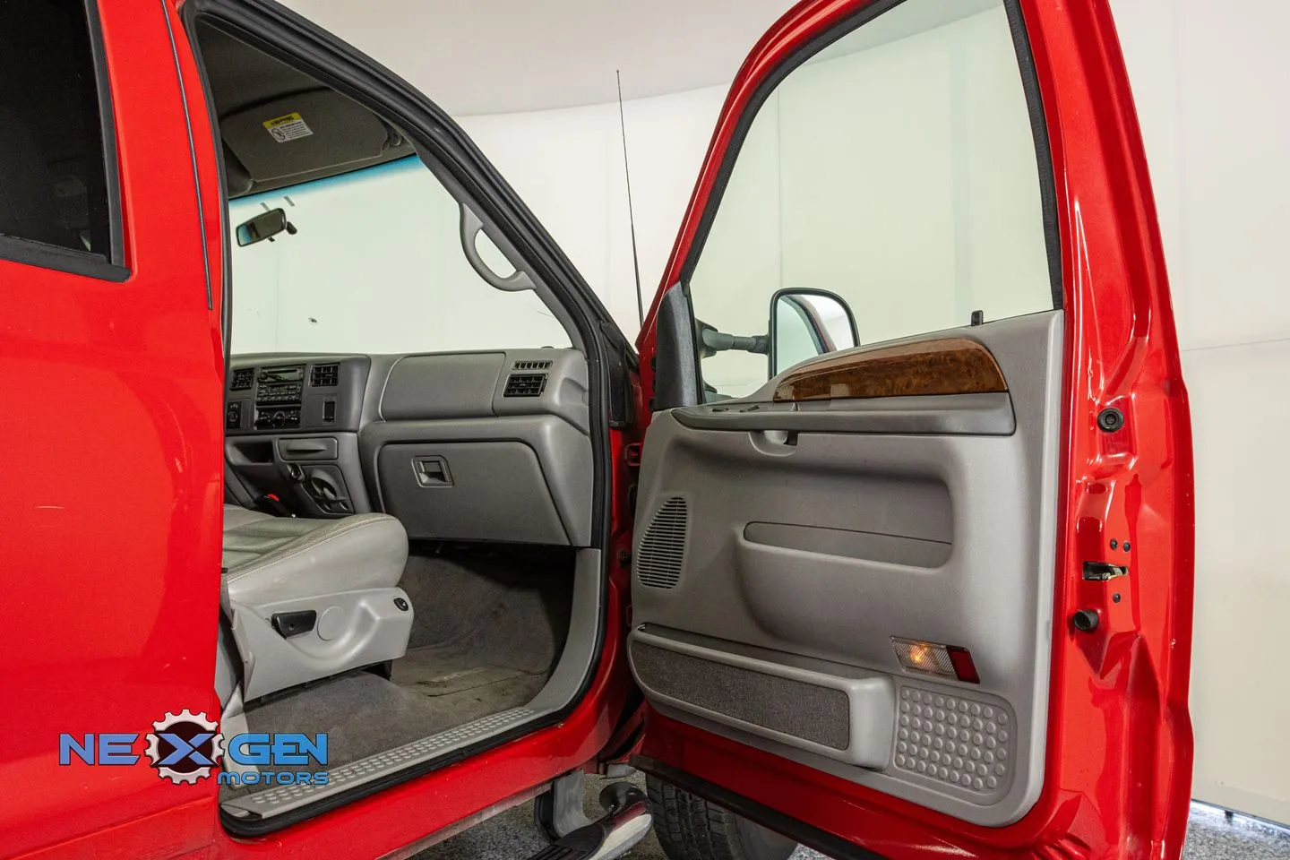 2001 Ford F-350 Super Duty Lariat - Photo 32