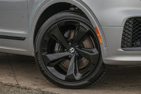 Photos of 2025 Bentley Bentayga V8 for sale in Austin, TX at Bentley of Austin