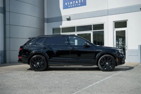 More photos of 2025 Bentley Bentayga EWB Mulliner at Bentley of Austin, TX