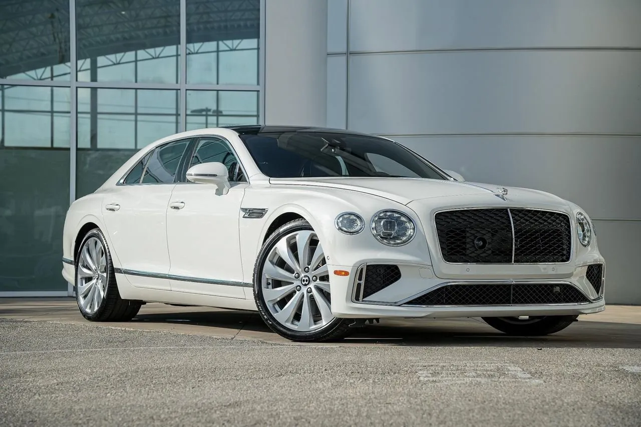 2026 Bentley Flying Spur Base