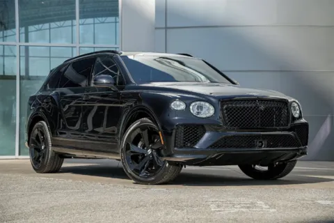 Black 2025 Bentley Bentayga EWB V8 for sale in Austin, TX