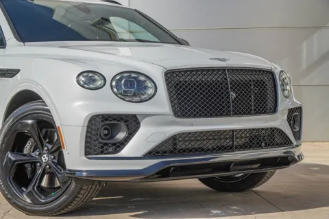 More photos of 2023 Bentley Bentayga S at Lotus of Austin, TX