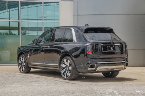 Photos of 2025 Rolls-Royce Cullinan Series II for sale in Austin, TX at Rolls-Royce Motor Cars of Austin