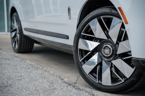 Photos of 2025 Rolls-Royce Cullinan for sale in Austin, TX at Rolls-Royce Motor Cars of Austin