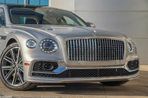 More photos of 2022 Bentley Flying Spur W12 at Rolls-Royce Motor Cars of Austin, TX