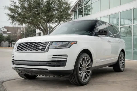 More photos of 2020 Land Rover Range Rover P525 HSE at Aston Martin of Austin, TX