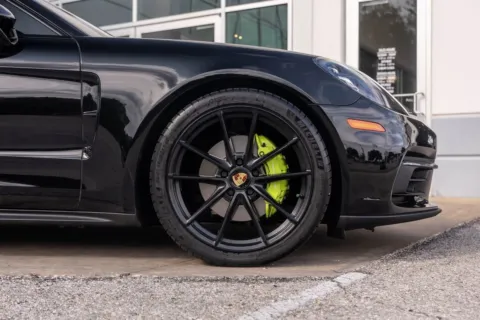 More photos of 2018 Porsche Panamera 4 at Aston Martin of Austin, TX