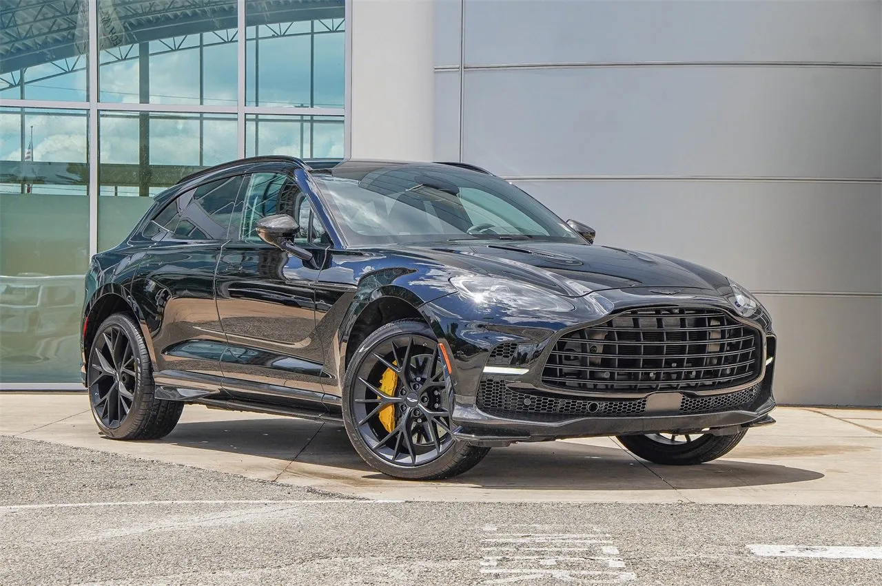 2025 Aston Martin DBX 707