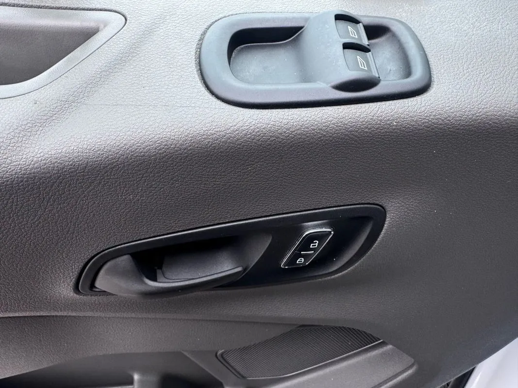 2023 Ford Transit Van Base - Photo 14