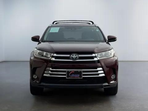 Photos of 2019 Toyota Highlander Limited for sale in Morrisville, PA at Grace Auto Group