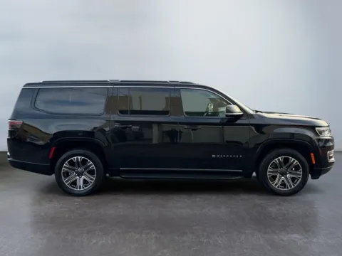 More photos of 2024 Jeep Wagoneer L Series II 4x4 at Grace Auto Group, PA