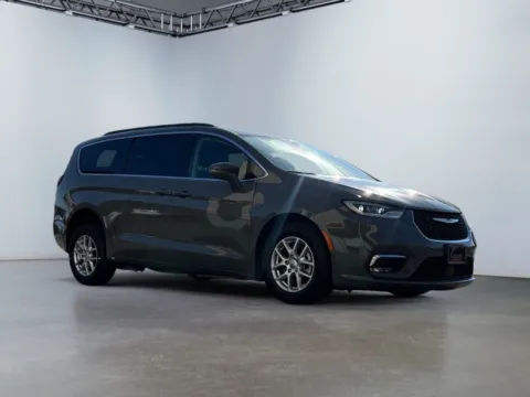 More photos of 2022 Chrysler Pacifica Touring L at Grace Auto Group, PA