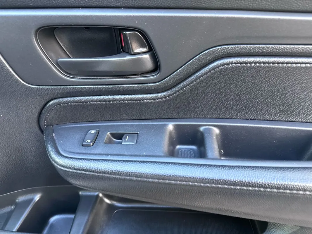 2021 Honda Odyssey EX-L - Photo 31