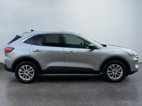 More photos of 2022 Ford Escape SE Hybrid at Grace Auto Group, PA