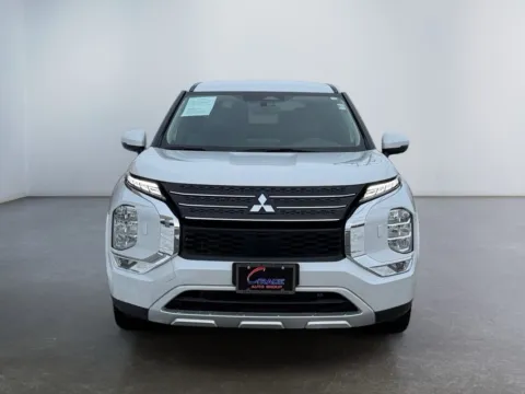 Photos of 2023 Mitsubishi Outlander SE Special Editiont S-AWC for sale in Morrisville, PA at Grace Auto Group