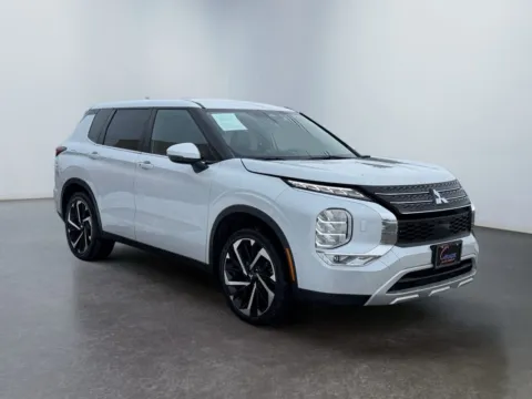 Another view of 2023 Mitsubishi Outlander SE Special Editiont S-AWC for sale in Morrisville, PA at Grace Auto Group