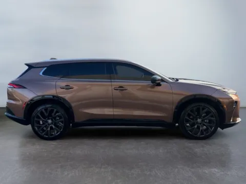 More photos of 2025 Toyota Crown Signia Limited at Grace Auto Group, PA