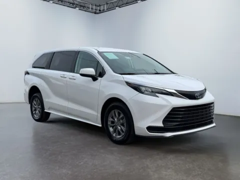 More photos of 2024 Toyota Sienna LE at Grace Auto Group, PA