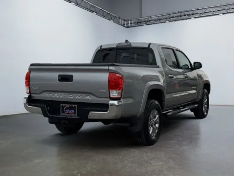 More photos of 2017 Toyota Tacoma SR5 V6 at Grace Auto Group, PA